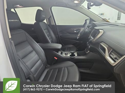 Used 2024 GMC Terrain Denali w/ Denali Premium Package image 33