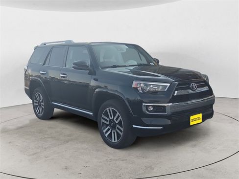 Used 2022 Toyota 4Runner Limited image 7