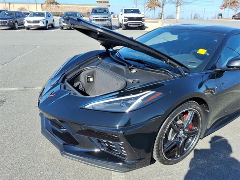 Used 2020 Chevrolet Corvette Stingray Premium Cpe w/ 3LT Preferred Equipment Group image 20