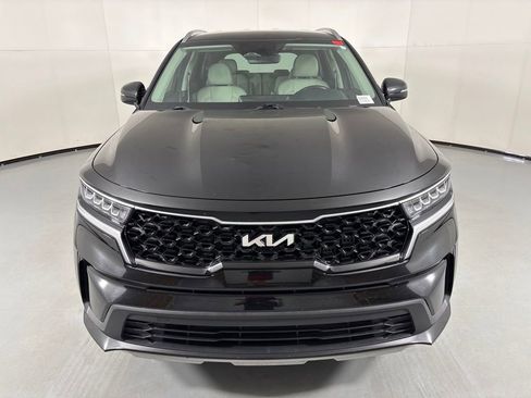 Used 2022 Kia Sorento S FWD image 3
