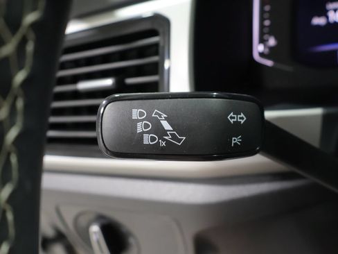 Used 2023 Volkswagen Atlas SE AWD/4WD image 37