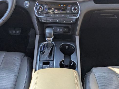 Used 2020 Hyundai Santa Fe Limited image 19