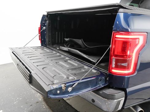 Used 2016 Ford F150 Lariat w/ Equipment Group 502A Luxury AWD/4WD image 13
