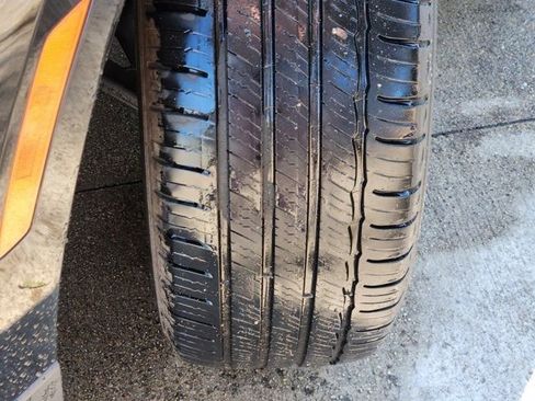 Used 2023 Chevrolet Equinox Premier image 18