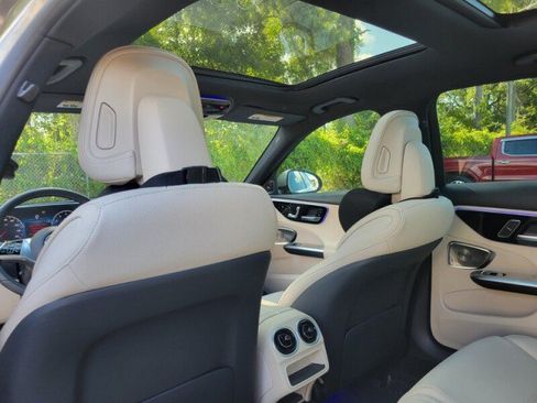 Used 2024 Mercedes-Benz C 300 Sedan image 32