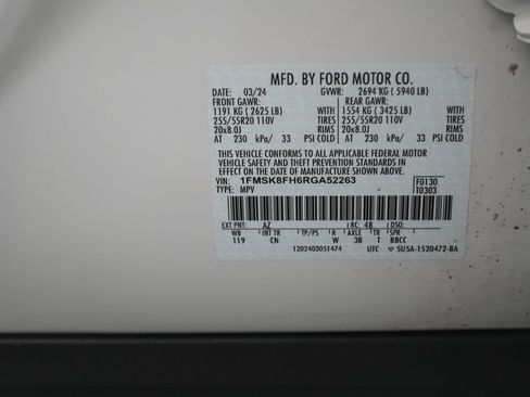 Certified 2024 Ford Explorer Limited w/ Equipment Group 301A AWD/4WD image 25