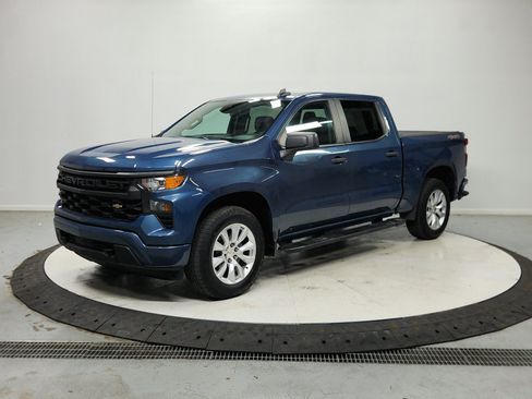 Used 2024 Chevrolet Silverado 1500 Custom AWD/4WD image 4