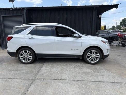 Used 2018 Chevrolet Equinox Premier FWD image 3