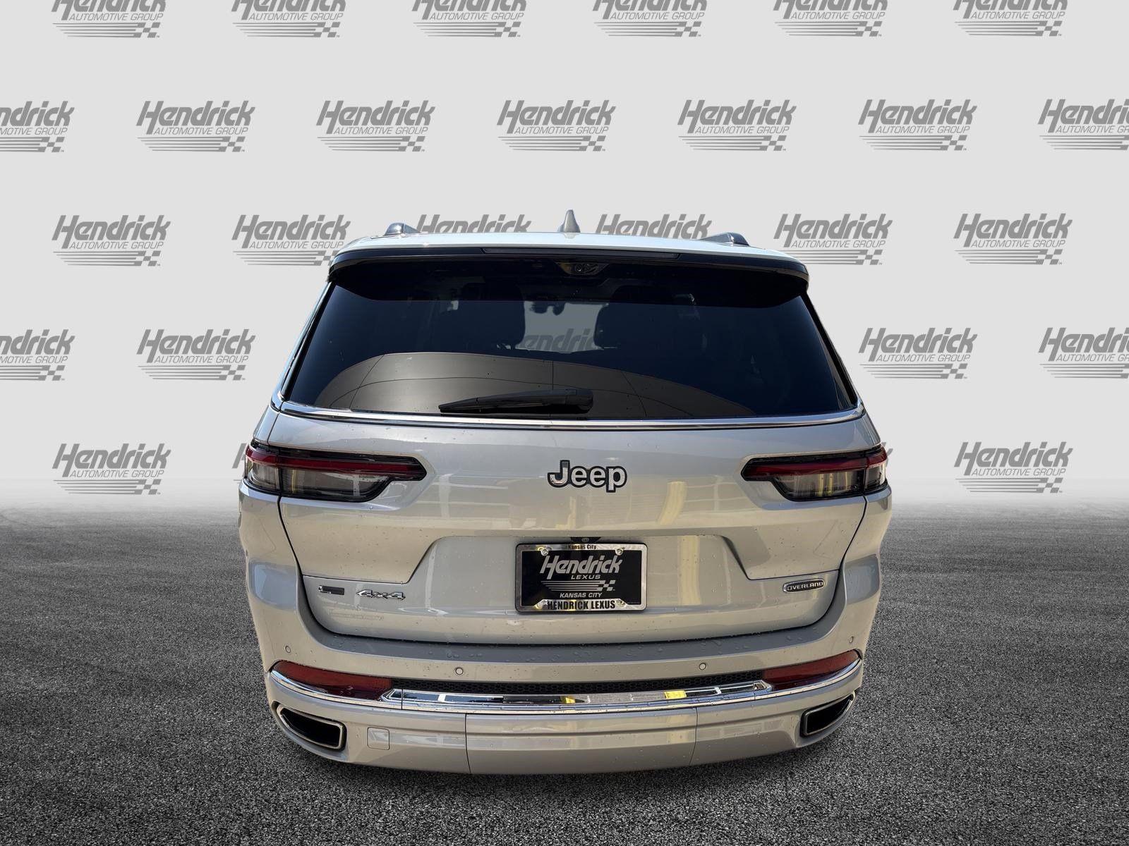 Used 2021 Jeep Grand Cherokee L Overland w/ Advanced Protech Group III AWD/4WD image 9