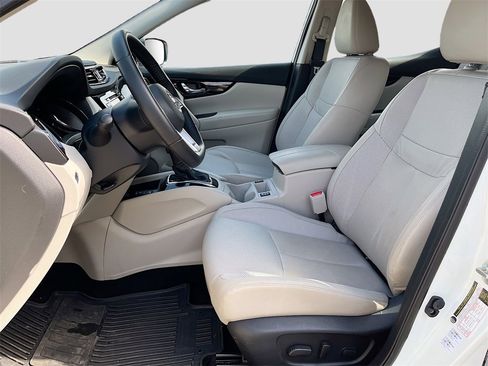 Used 2022 Nissan Rogue Sport SL image 21