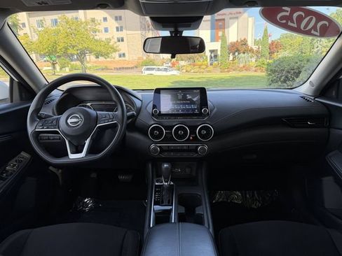 Used 2025 Nissan Sentra SV FWD image 32