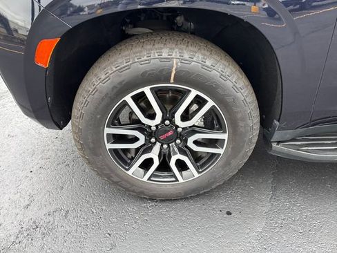 Used 2022 GMC Yukon XL AT4 image 27