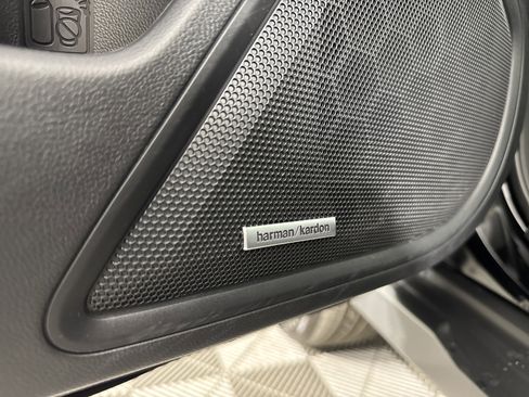 Used 2025 Subaru Outback Limited image 15