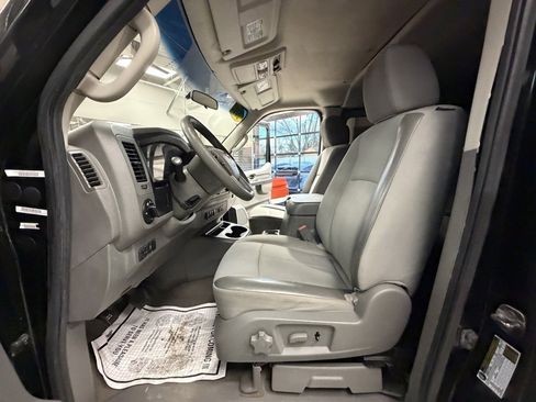 Used 2012 Nissan NV 3500 SV image 45
