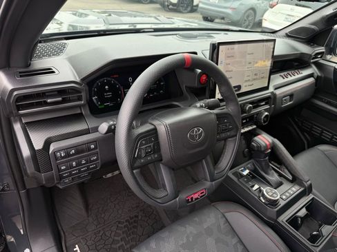 Used 2025 Toyota Tacoma TRD Pro image 19