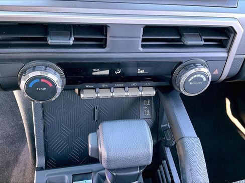 Used 2025 Toyota 4Runner SR5 image 33