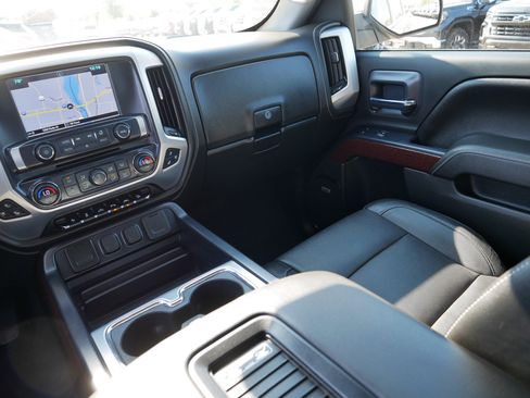 Used 2018 GMC Sierra 1500 SLT image 11