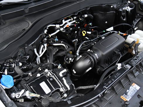 Used 2022 Ford Explorer XLT w/ Equipment Group 202A image 46