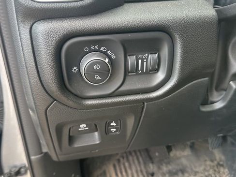 Used 2023 RAM 1500 Laramie image 11