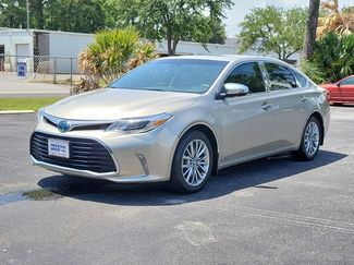 Used 2016 Toyota Avalon Limited w/ Toyota Safety Sense Package FWD video 3