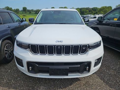 Used 2022 Jeep Grand Cherokee L Overland w/ Advanced Protech Group III AWD/4WD image 2