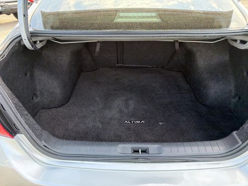 Used 2016 Nissan Altima 2.5 S w/ Power Driver Seat Package image 9