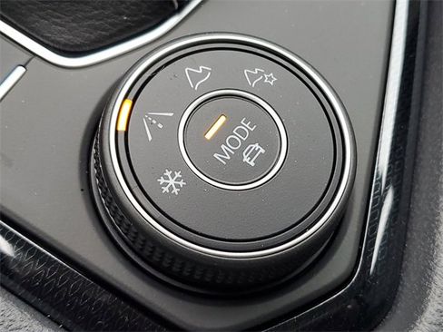 New 2026 Volkswagen Taos S image 30