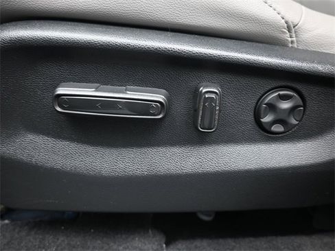 Used 2020 Honda CR-V EX-L image 31