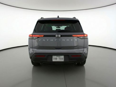 Used 2025 Nissan Pathfinder SV image 7