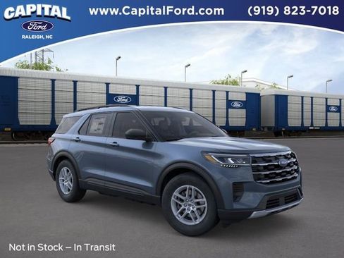 New 2026 Ford Explorer Active RWD image 7