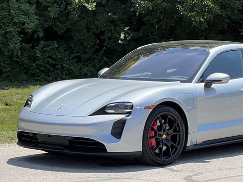 Certified 2022 Porsche Taycan GTS image 12