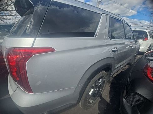 Used 2025 Hyundai Palisade Limited image 3