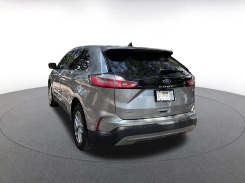 Used 2024 Ford Edge SEL AWD/4WD image 5