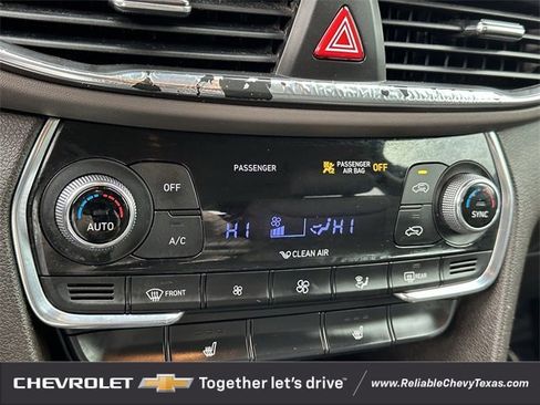 Used 2020 Hyundai Santa Fe SEL w/ Convenience Package image 19