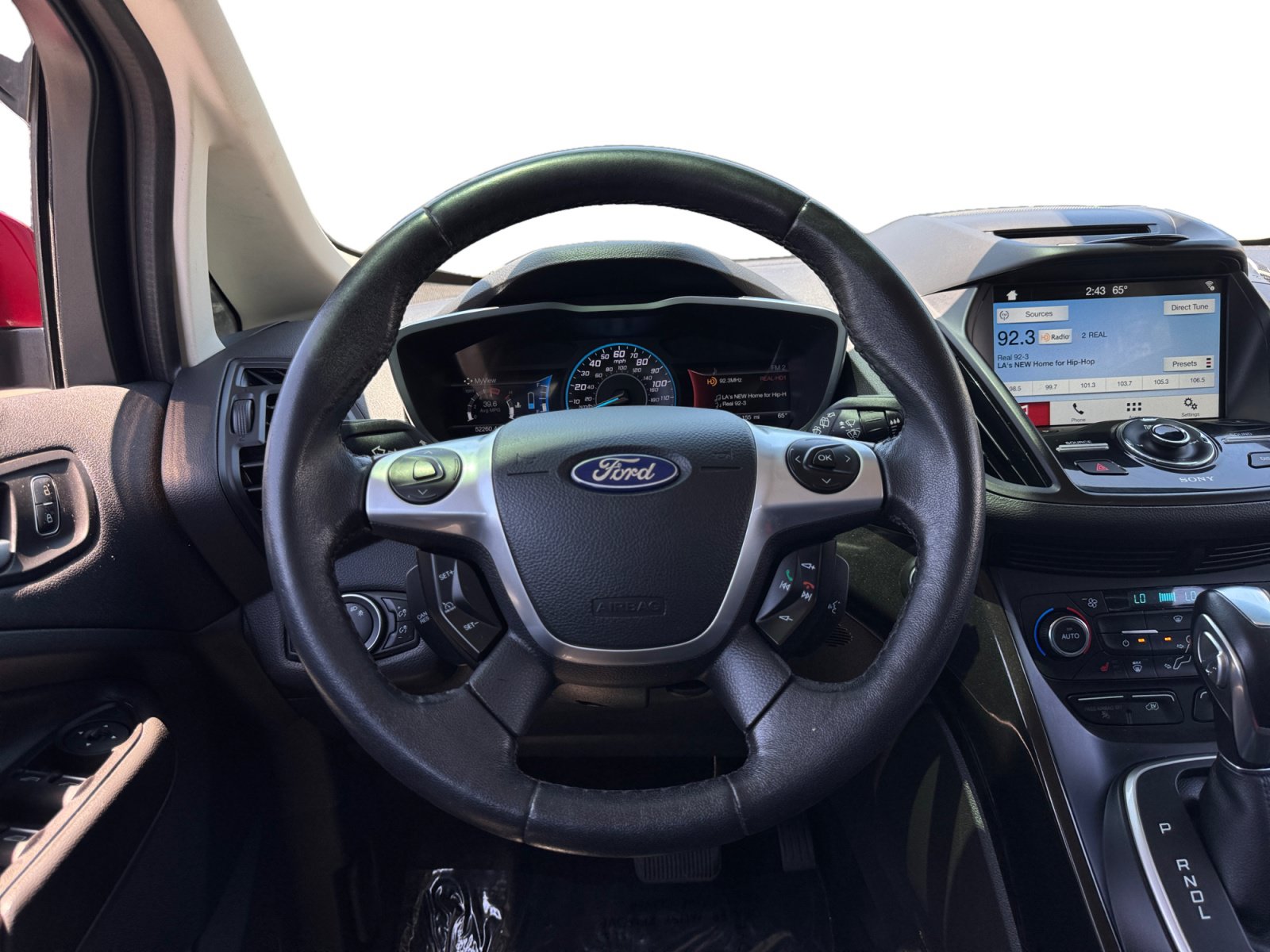 Used 2017 Ford C-MAX Energi Titanium FWD image 12