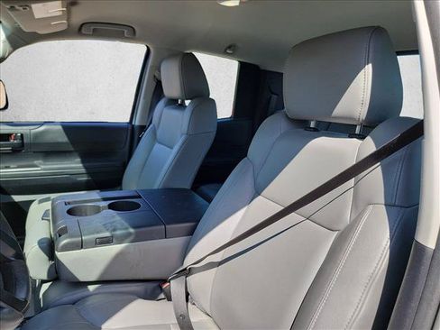 Used 2018 Toyota Tundra SR RWD image 14