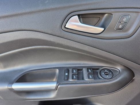 Used 2018 Ford Escape SEL image 8