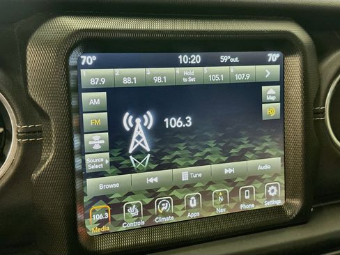 Used 2023 Jeep Wrangler Unlimited Sahara w/ Cold Weather Group AWD/4WD image 21