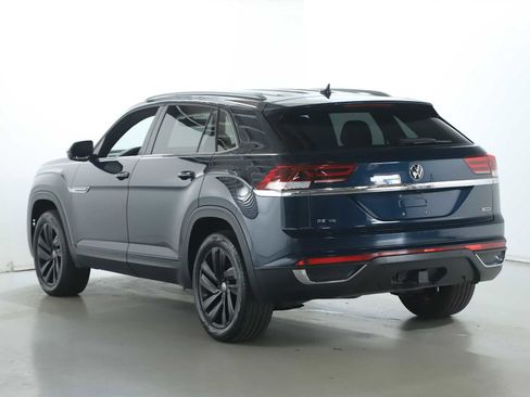 Used 2022 Volkswagen Atlas Cross Sport SE image 39
