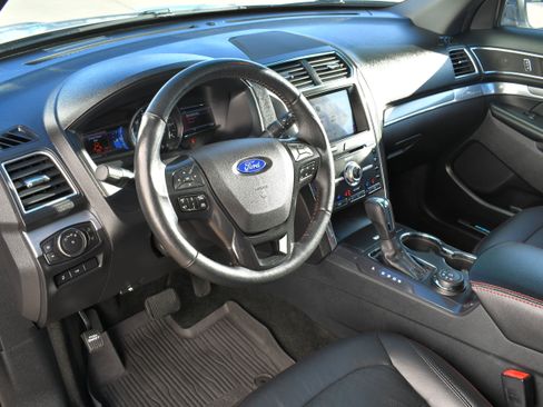 Used 2017 Ford Explorer Sport w/ Equipment Group 401A image 14