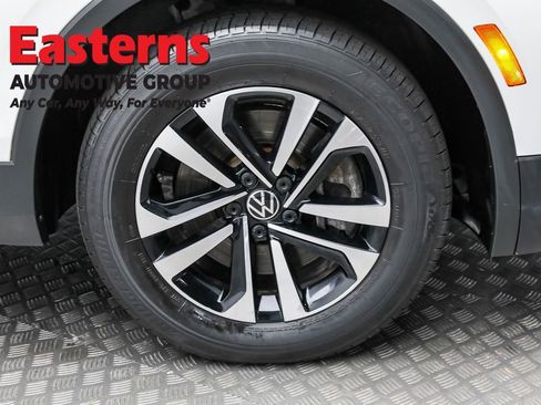Used 2022 Volkswagen Tiguan S image 30