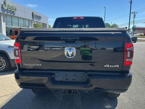 Used 2024 RAM 2500 Laramie w/ Sport Appearance Package image 13