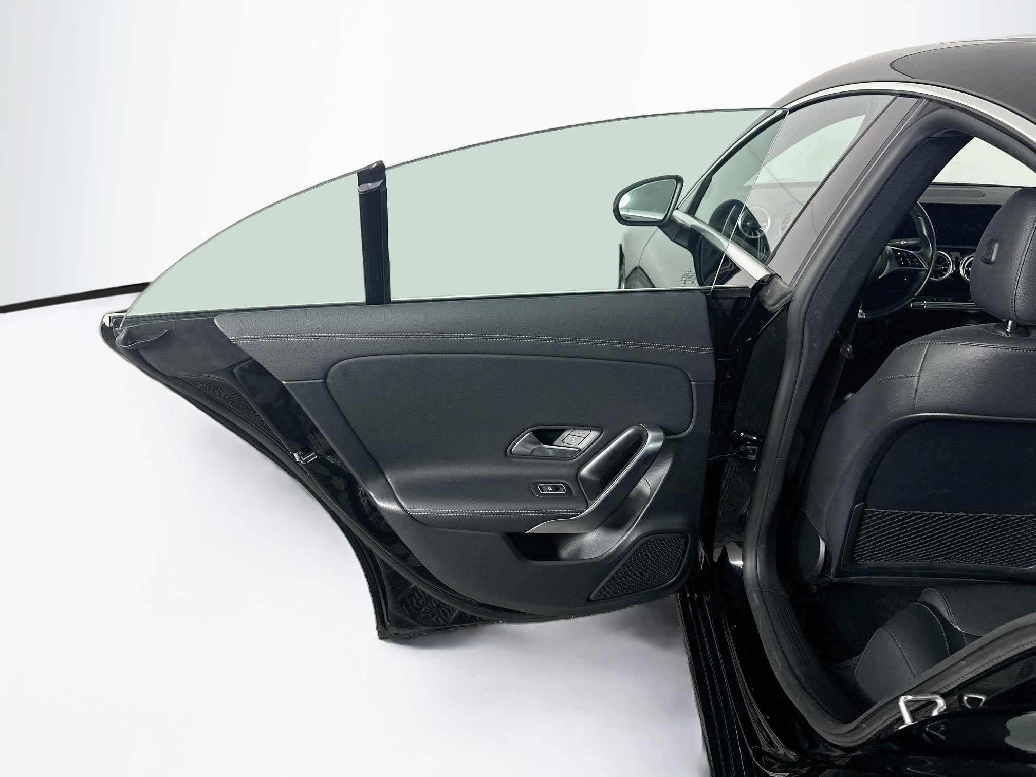 Used 2025 Mercedes-Benz CLA 250 image 27