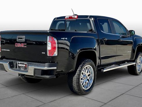 Used 2016 GMC Canyon SLE w/ SLE Convenience Package image 11