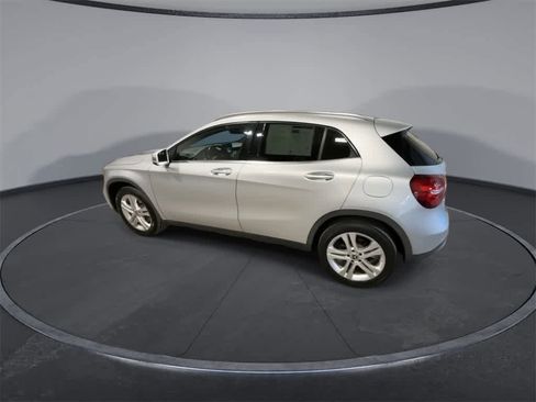 Used 2019 Mercedes-Benz GLA 250 4MATIC image 6