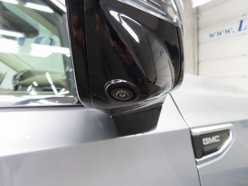 Used 2024 GMC Yukon Denali image 53