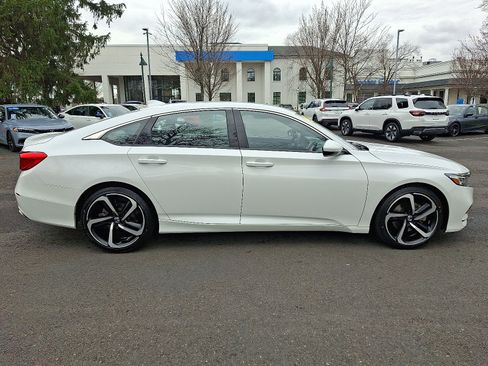 Used 2019 Honda Accord Sport image 7