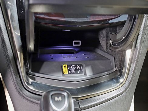 Used 2018 Cadillac CTS Luxury image 21