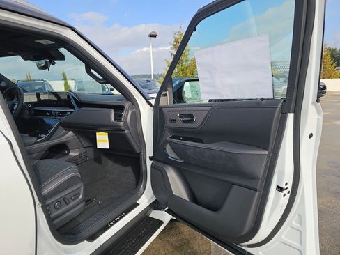 New 2026 INFINITI QX80 Autograph w/ Autograph Exterior Package image 12