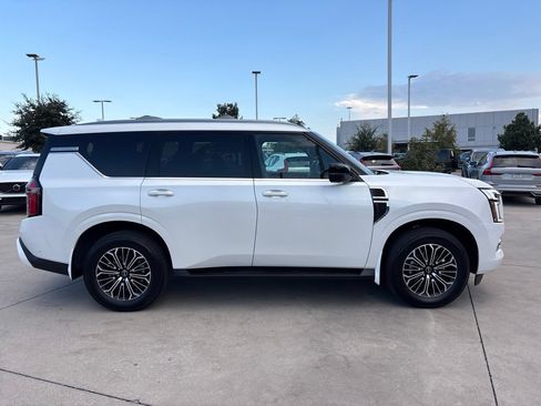 Used 2026 Nissan Armada SL AWD/4WD image 4